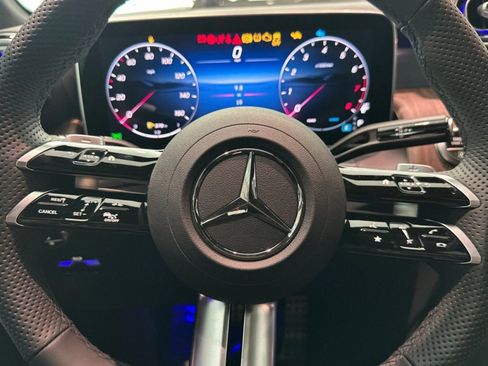 New 2026 Mercedes-Benz GLC 300 image 23
