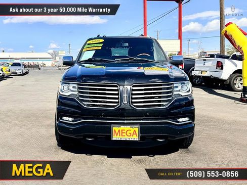 Used 2016 Lincoln Navigator Select image 4