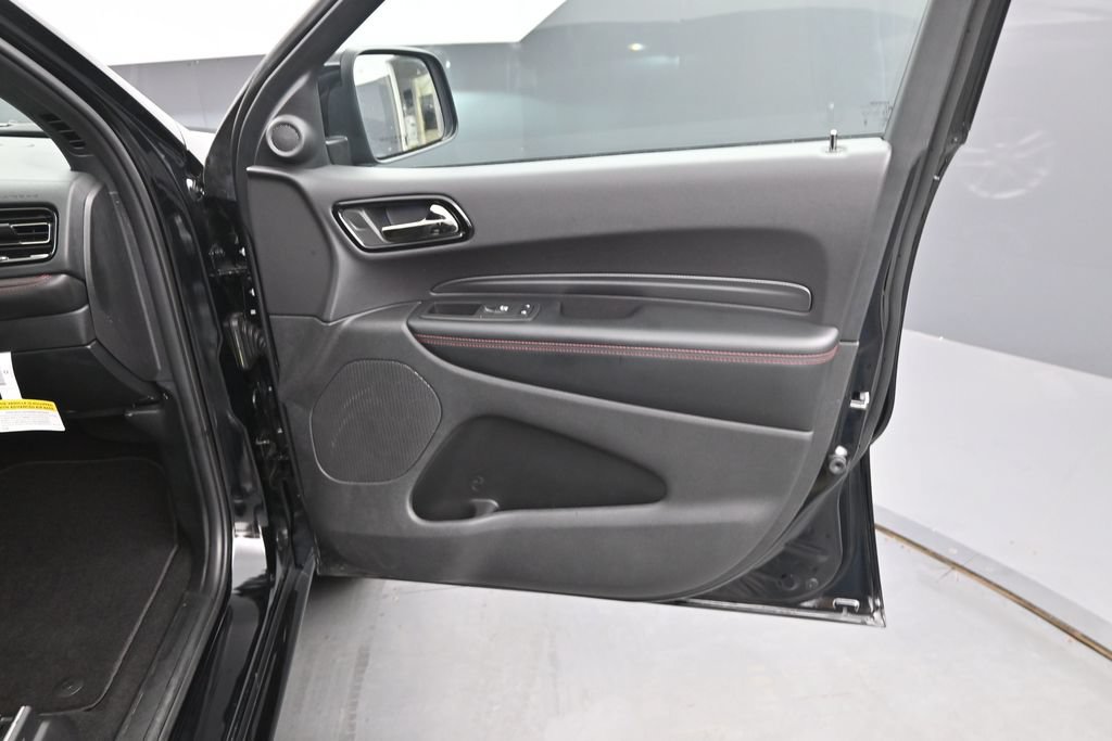 Used 2025 Dodge Durango GT AWD/4WD image 14