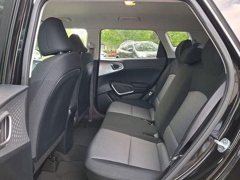 Used 2023 Kia Soul LX w/ LX Technology Package FWD image 10