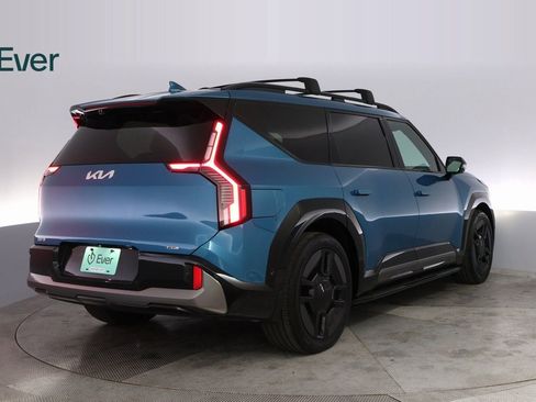 Used 2024 Kia EV9 GT-Line image 12