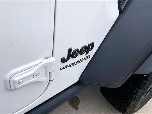 Used 2022 Jeep Wrangler Unlimited Sport AWD/4WD image 30