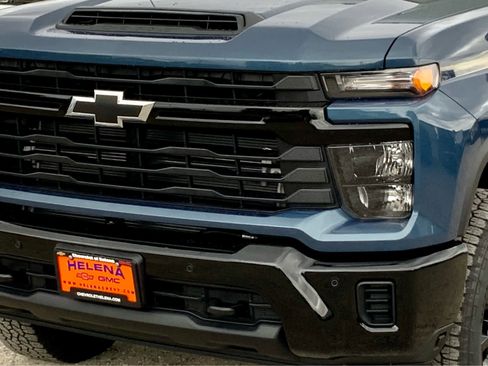 New 2026 Chevrolet Silverado 2500 Custom w/ Custom Value Package image 17