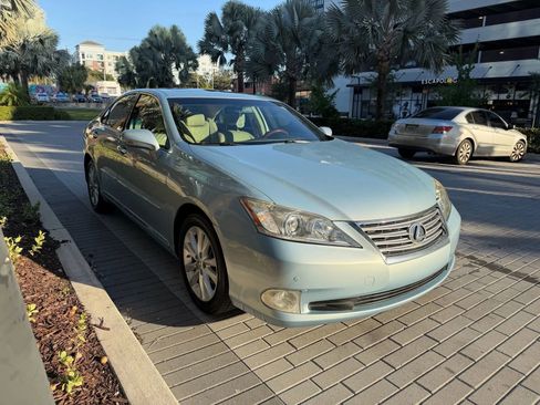 Used 2011 Lexus ES 350 image 3