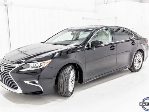 Used 2016 Lexus ES 350 w/ Accessory Package image 2