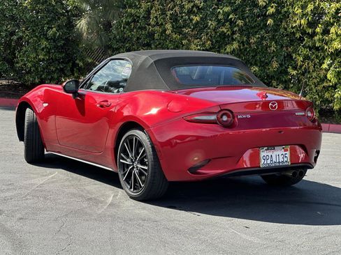 Used 2024 MAZDA MX-5 Miata Grand Touring image 4