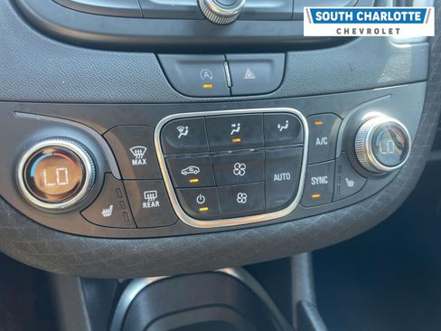 Used 2025 Chevrolet Malibu LT FWD image 5