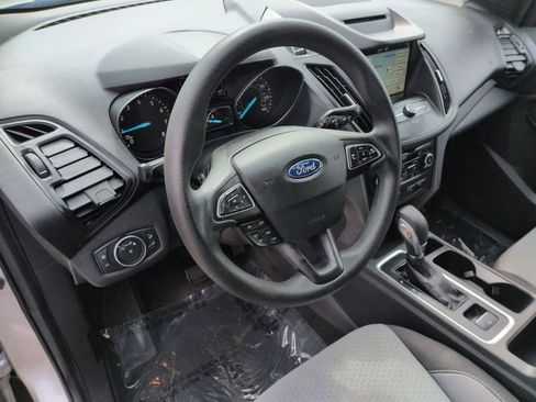Used 2018 Ford Escape SE w/ SE Sync 3 Package image 11