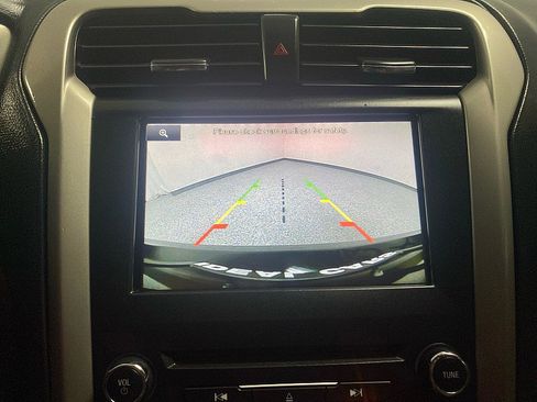 Used 2016 Ford Fusion Energi SE image 23