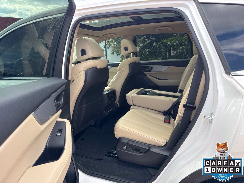 Used 2023 Acura MDX SH-AWD image 25