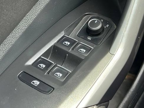 Used 2023 Volkswagen Jetta S FWD image 32