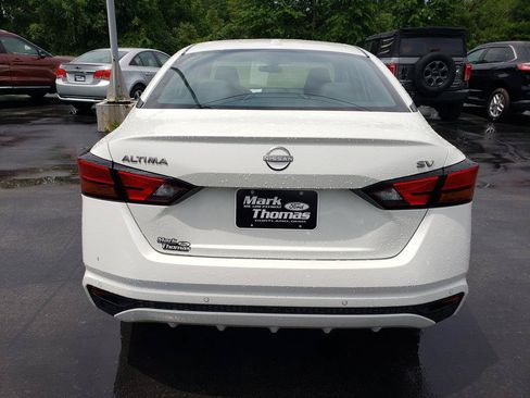 Used 2023 Nissan Altima 2.5 SV FWD image 6