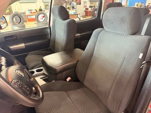 Used 2010 Toyota Tundra 4x4 CrewMax image 6