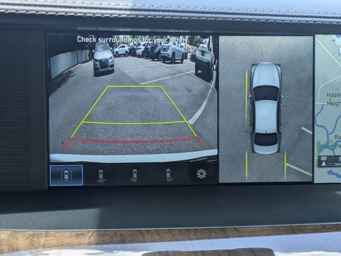 Used 2017 Genesis G90 5.0 Ultimate RWD image 19
