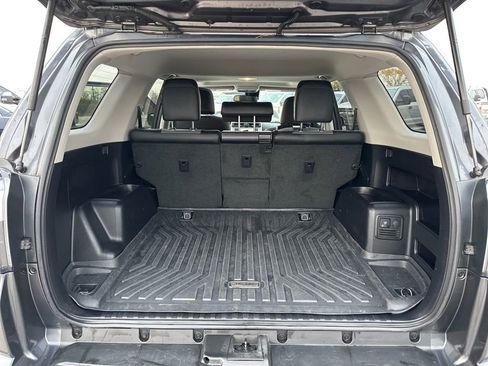 Used 2022 Toyota 4Runner SR5 Premium image 35