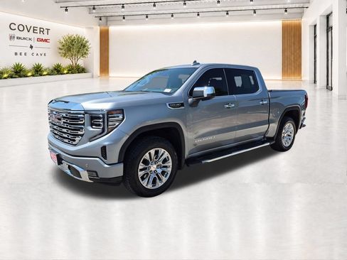 Used 2025 GMC Sierra 1500 Denali AWD/4WD image 4