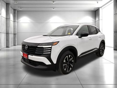 New 2026 Nissan Kicks SV w/ SV Premium Package image 3