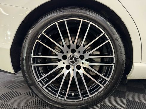 Used 2025 Mercedes-Benz C 300 4MATIC Sedan image 9
