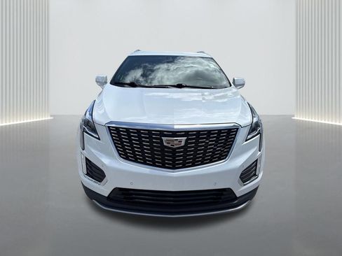 Used 2023 Cadillac XT5 Premium Luxury FWD image 2