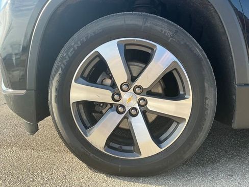 Used 2018 Chevrolet Traverse LT w/ LPO, Floor Liner Package image 14