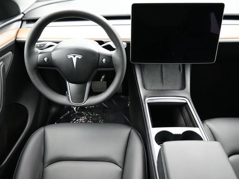 Used 2025 Tesla Model Y Long Range AWD/4WD image 5
