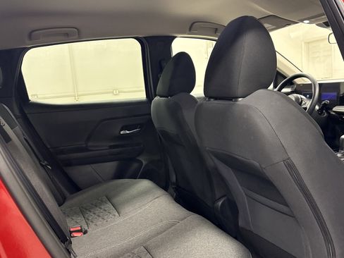 Used 2025 Nissan Kicks SV image 19