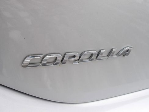 Used 2018 Toyota Corolla LE image 31