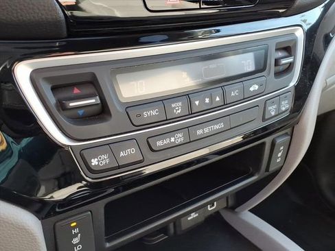 Used 2019 Honda Ridgeline RTL-E image 18