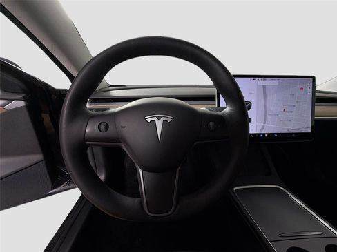 Used 2021 Tesla Model 3 Standard Range Plus RWD image 11