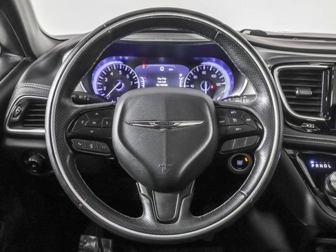 Used 2018 Chrysler Pacifica Limited w/ S Appearance Package image 29