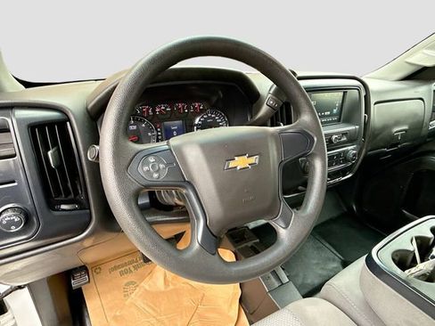 Used 2019 Chevrolet Silverado 1500 Custom image 12