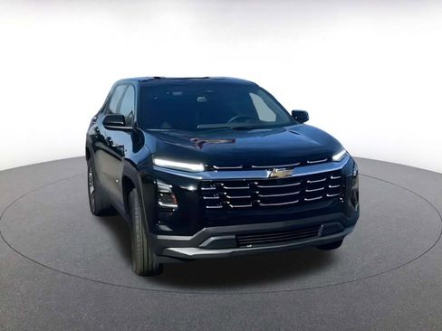 Used 2025 Chevrolet Equinox LT image 14