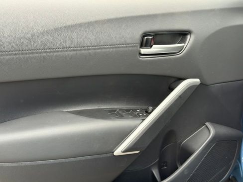 Certified 2026 Toyota Corolla Cross XLE image 18