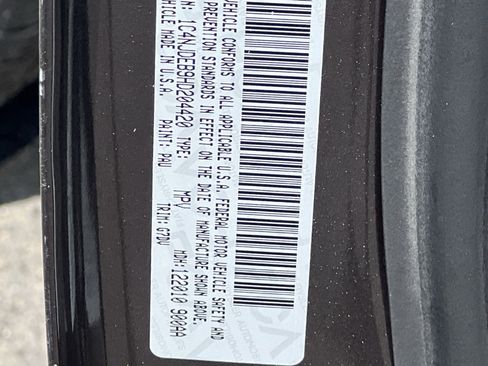 Used 2017 Jeep Compass Latitude image 26