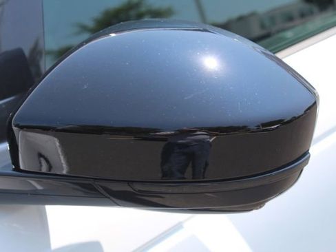 Used 2024 Land Rover Discovery Sport S image 12