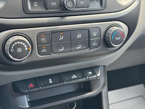 Used 2022 Chevrolet Colorado W/T w/ WT Convenience Package AWD/4WD image 20