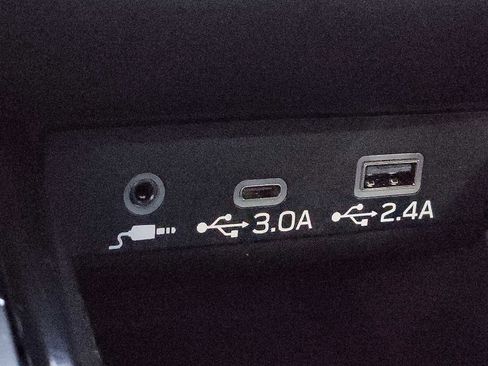 Certified 2025 Subaru Legacy Premium image 23