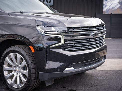 Used 2022 Chevrolet Tahoe Premier AWD/4WD image 3