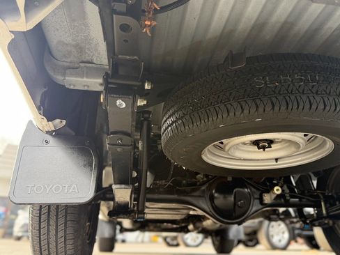 Used 2004 Toyota Tacoma 2WD Regular Cab image 88