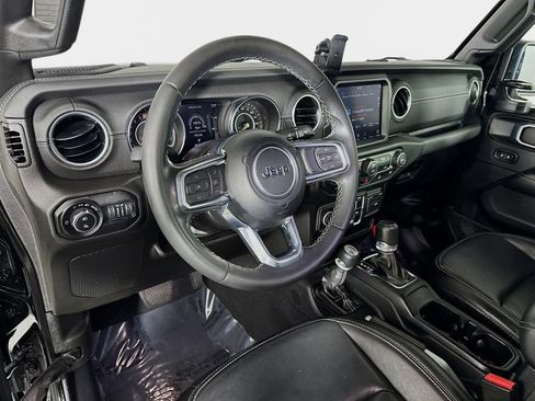 Used 2022 Jeep Gladiator Overland w/ Popular Equipment Package image 10