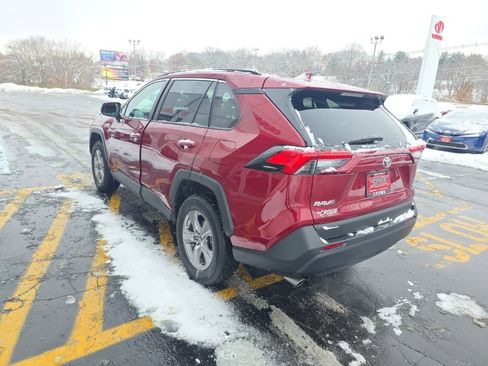 Used 2025 Toyota RAV4 LE image 7