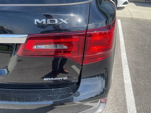 Used 2020 Acura MDX SH-AWD image 15