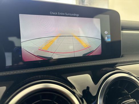 Used 2020 Mercedes-Benz CLA 250 4MATIC image 33