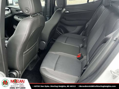Certified 2025 Buick Encore GX Preferred FWD image 11