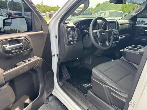 Used 2019 Chevrolet Silverado 1500 Custom AWD/4WD image 13