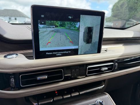 Used 2023 Lincoln Aviator Reserve RWD image 22