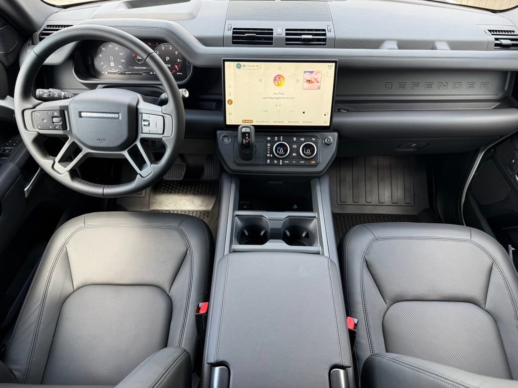 New 2026 Land Rover Defender 110 S AWD/4WD image 17