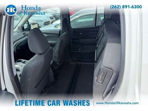 Used 2023 Honda Ridgeline Sport image 7