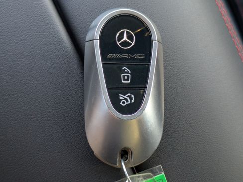 Used 2024 Mercedes-Benz GLC 43 AMG 4MATIC image 30