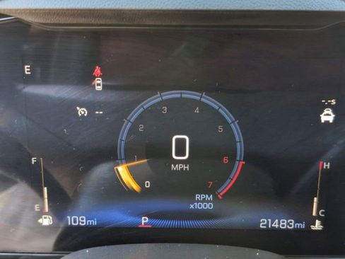 Used 2025 Chevrolet TrailBlazer LS w/ LS Convenience Package FWD image 12